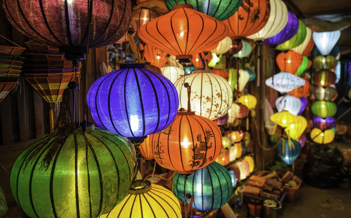 Vietnam - Lanterns in Hoi An - dreamstime_xxl_29865021